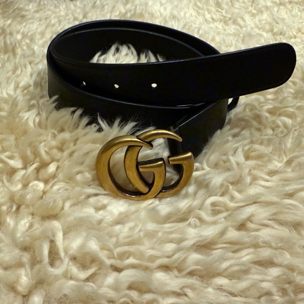 Authentic Gucci Black Leather Belt with Gold GG Buckle